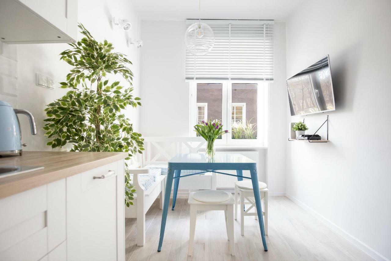 Apartament Blekitny | Chill And The City Apartments Danzica Esterno foto